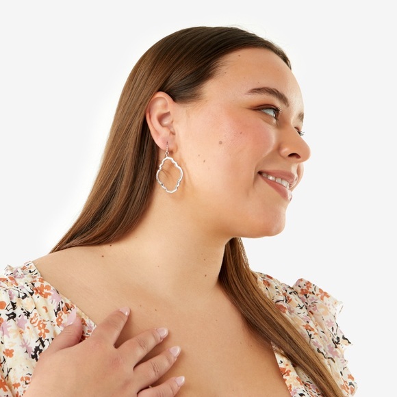 🌸 Stella and Ruby - Sculptural Drop Earrings 🌸 - Picture 3 of 3